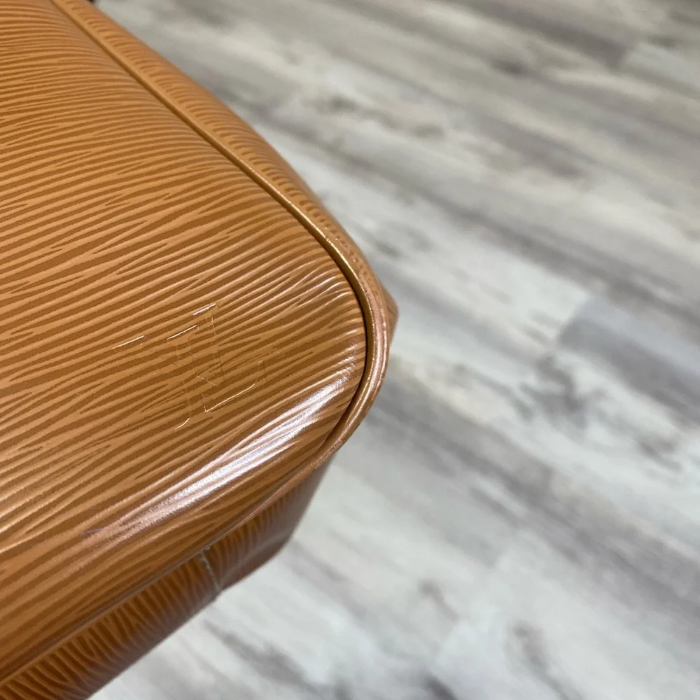 Used - Picture 13 of 13